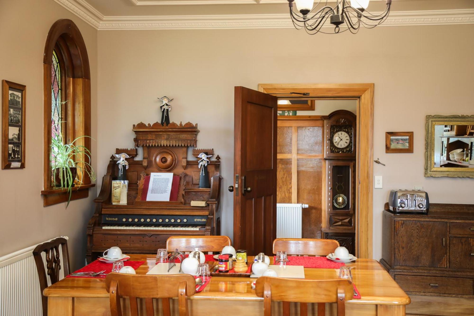 Te Anau Lodge Екстериор снимка