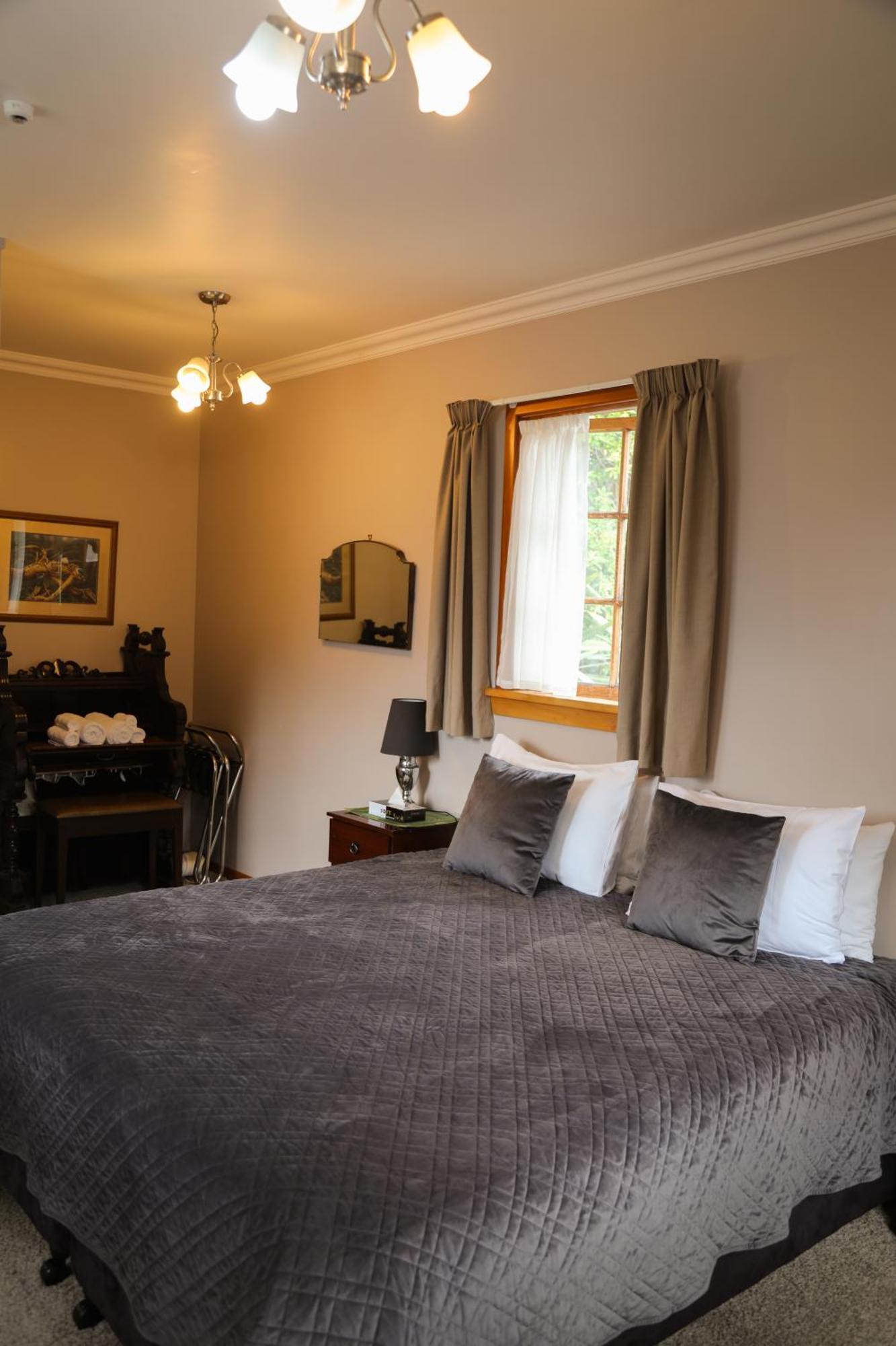 Te Anau Lodge Екстериор снимка