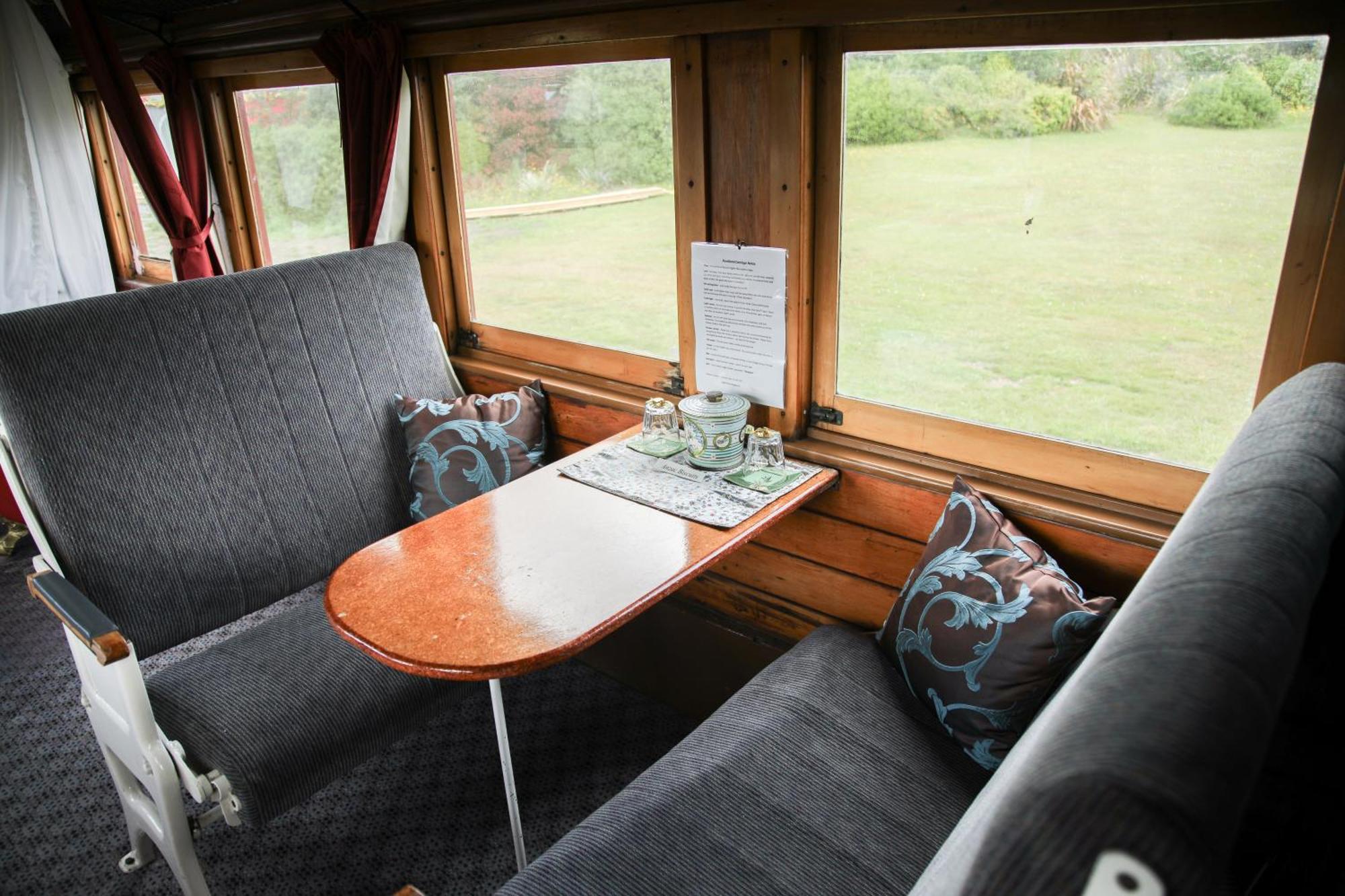 Te Anau Lodge Екстериор снимка