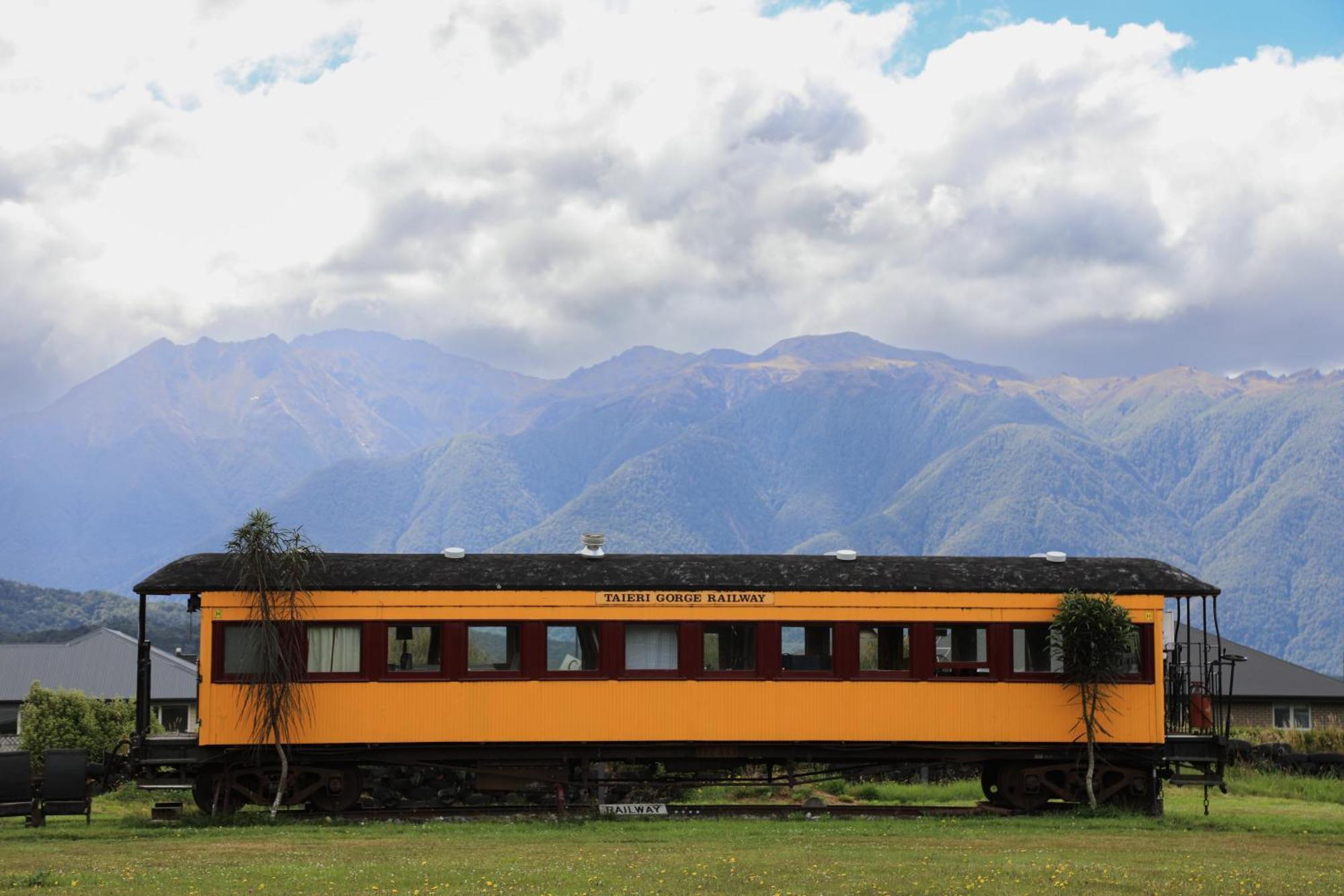 Te Anau Lodge Екстериор снимка