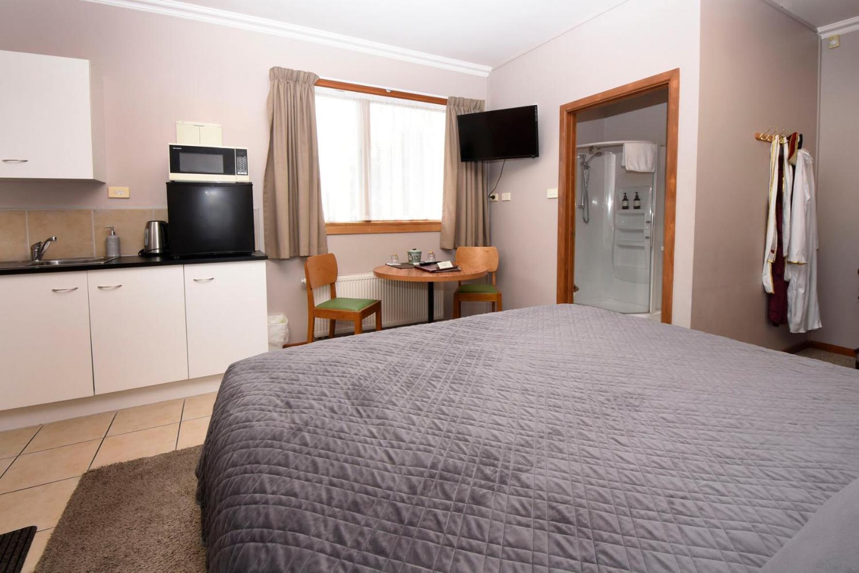 Te Anau Lodge Екстериор снимка