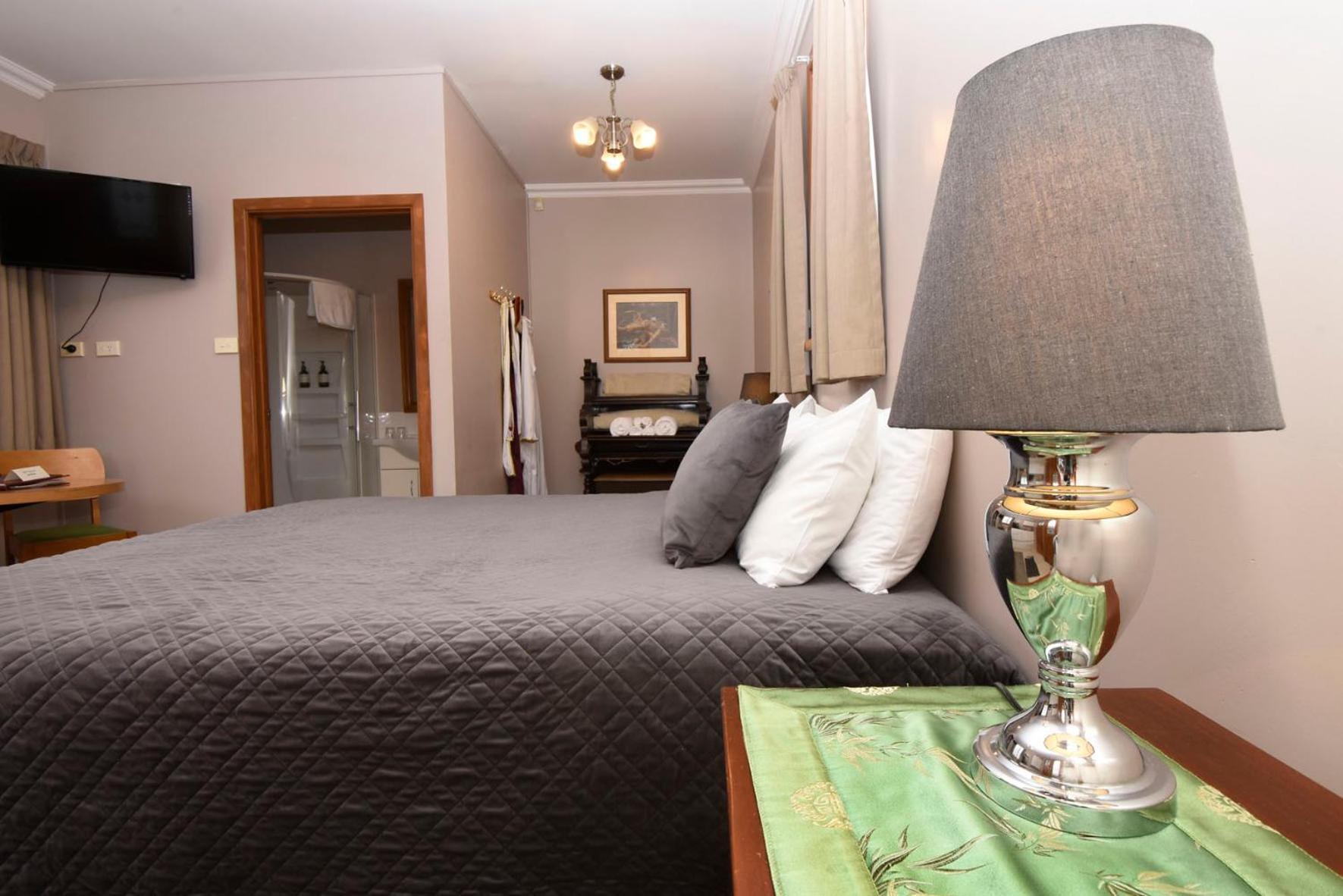 Te Anau Lodge Екстериор снимка